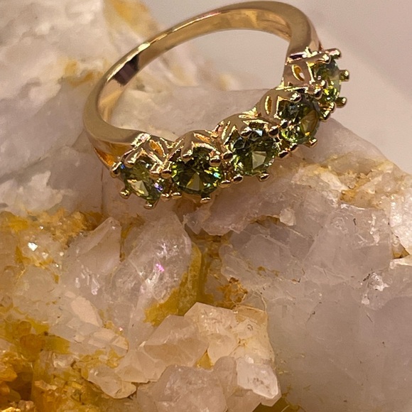 1.8ct PERIDOT 14k plated RING-size 7 - Picture 11 of 11